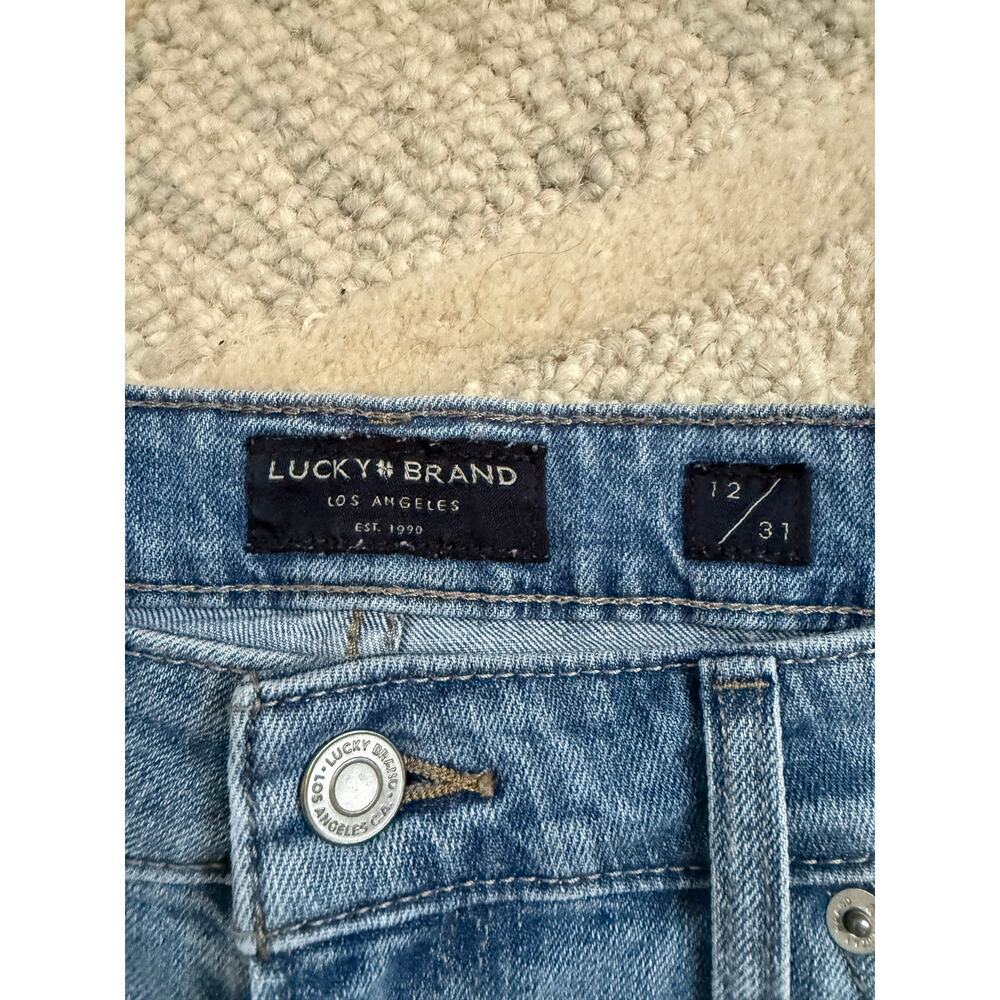 Lucky Brand The Cut Off Denim Shorts Women’s Size 12 Light Wash Distressed - Picture 2 of 5